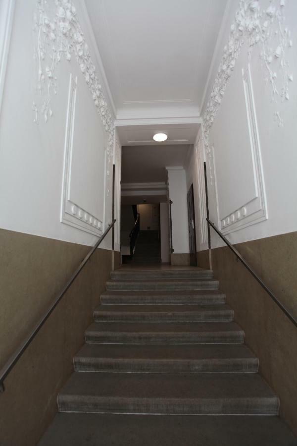 Casa Nostra - Ruhige Stadtwohnung Mit Balkon Вена Экстерьер фото